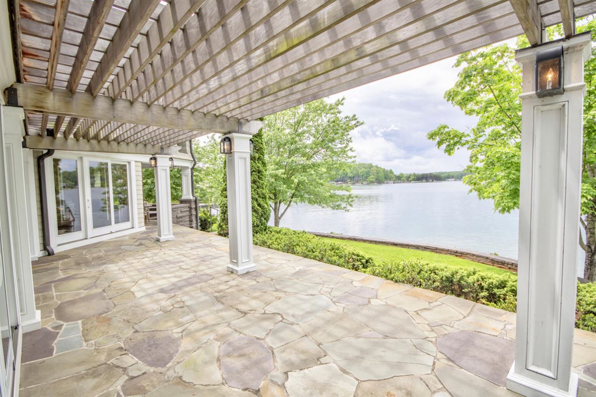 SMITH MOUNTAIN LAKE HOME Virginia Luxury Homes Mansions For Sale