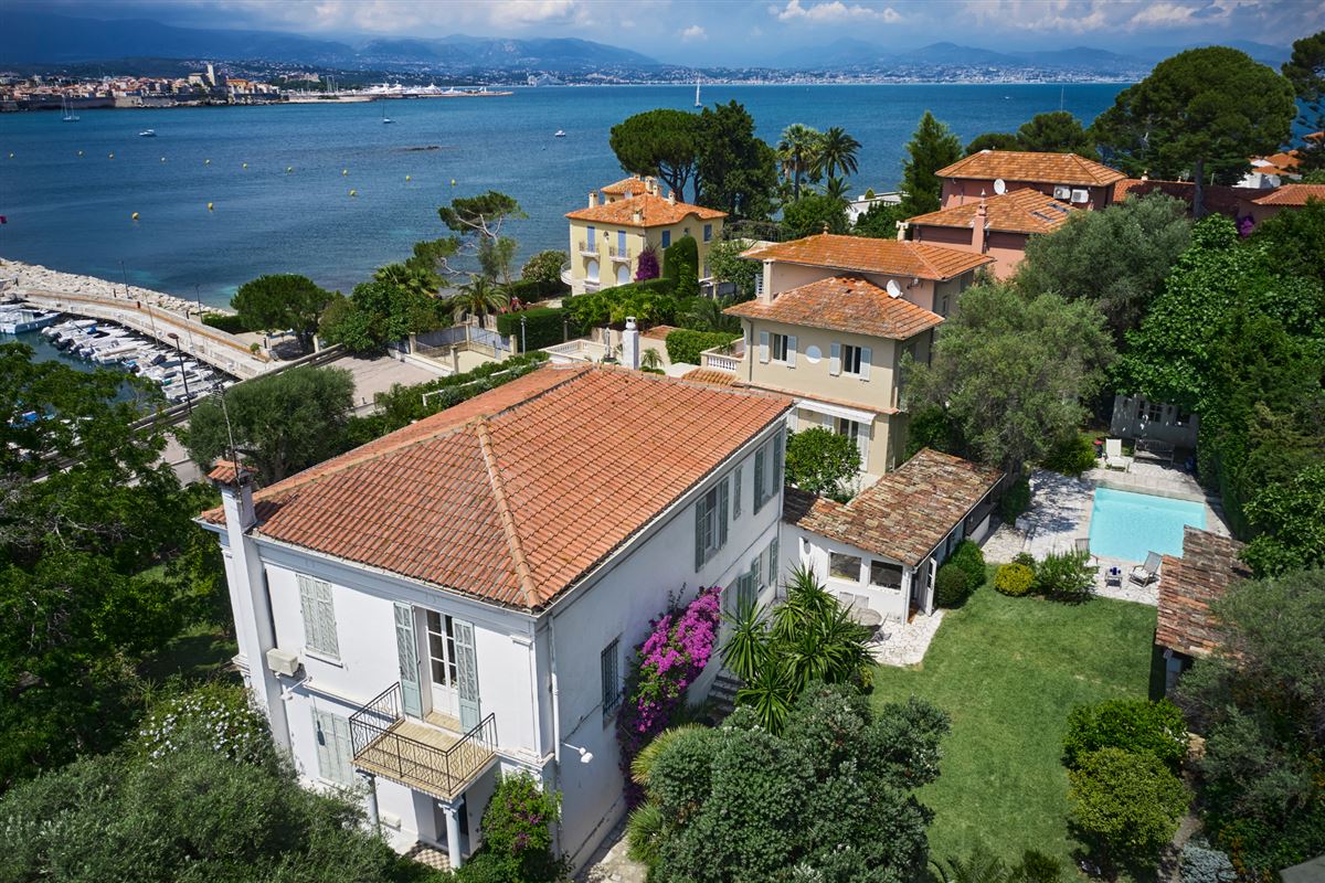 BEAUTIFUL PROPERTY WITH SEA VIEW France Luxury Homes Mansions For