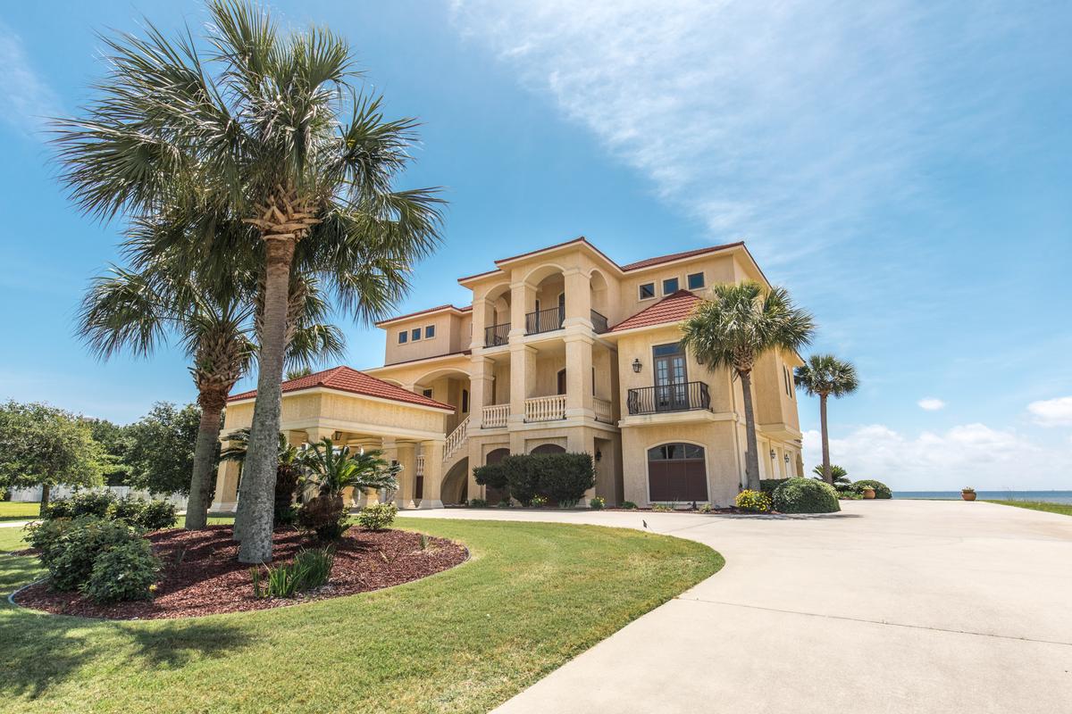 ELEGANT WATERFRONT HOME IN PENSACOLA Florida Luxury Homes Mansions